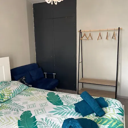 Chambre Paisible Avec Terrasse * فيلنوف داسك