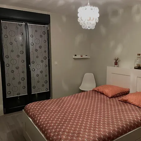 Chambre Paisible Avec Terrasse فندق مبيت وإفطار